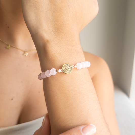 Pulsera San Benito - Cuarzo Rosa - Oro 18k